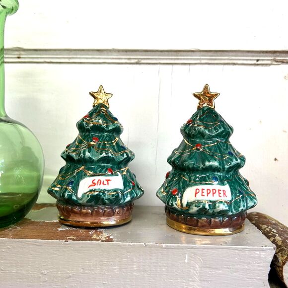 Made in Italy Hand-Painted Ceramic Christmas Tree Shaker Set - Picture 1 of 4